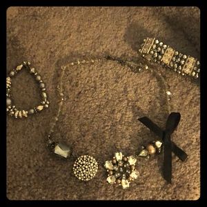 Claire's Jewelry - Necklace and Bracelet Set Claire's Jewelry - Necklace and Bracelet Set